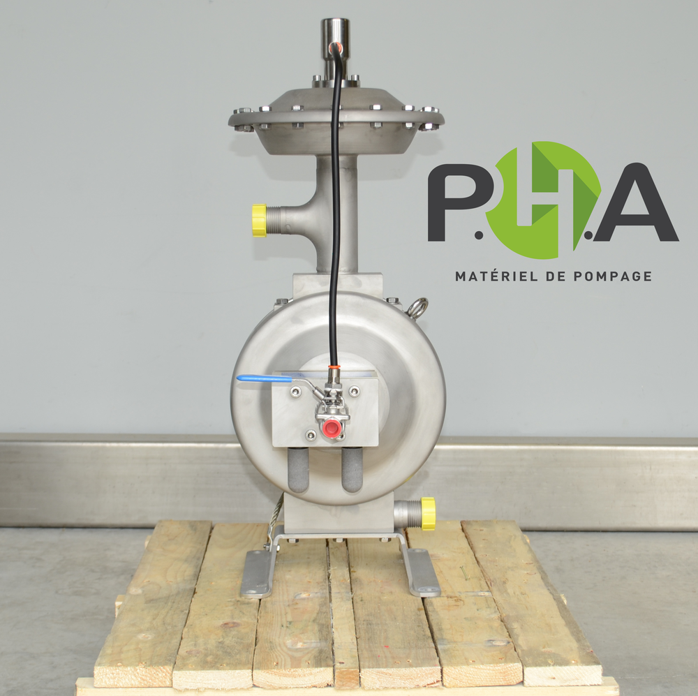 Pump with integrated damper - Pompe Flotronic avec amortisseur de pulsation